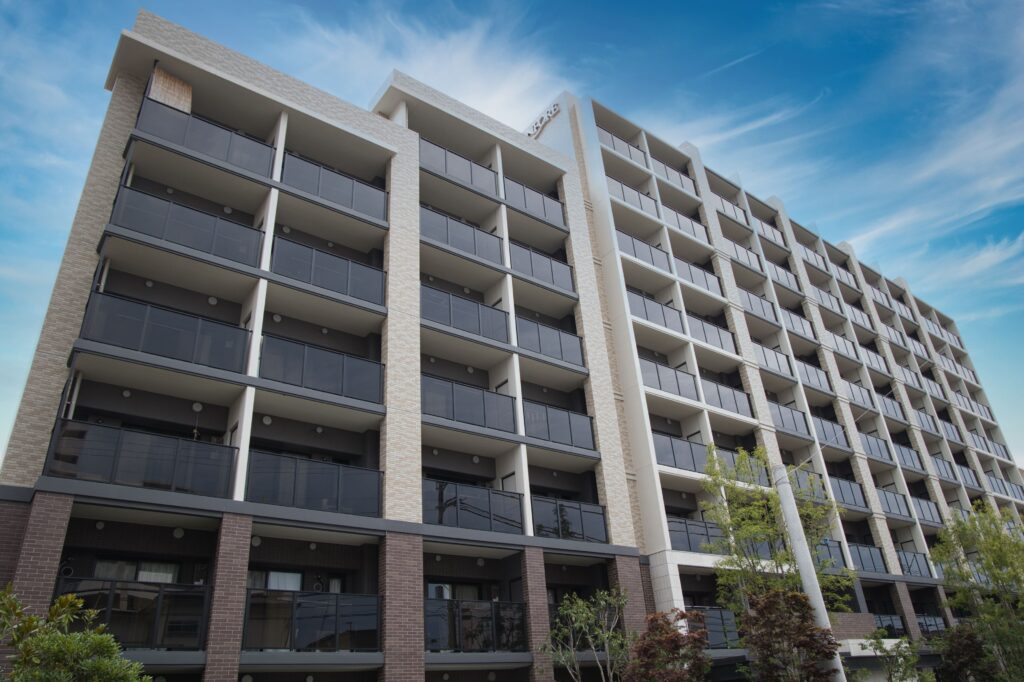 山梨県で防水工事 マンションの外壁塗装を考える方へ 株式会社TICHOMEの想い