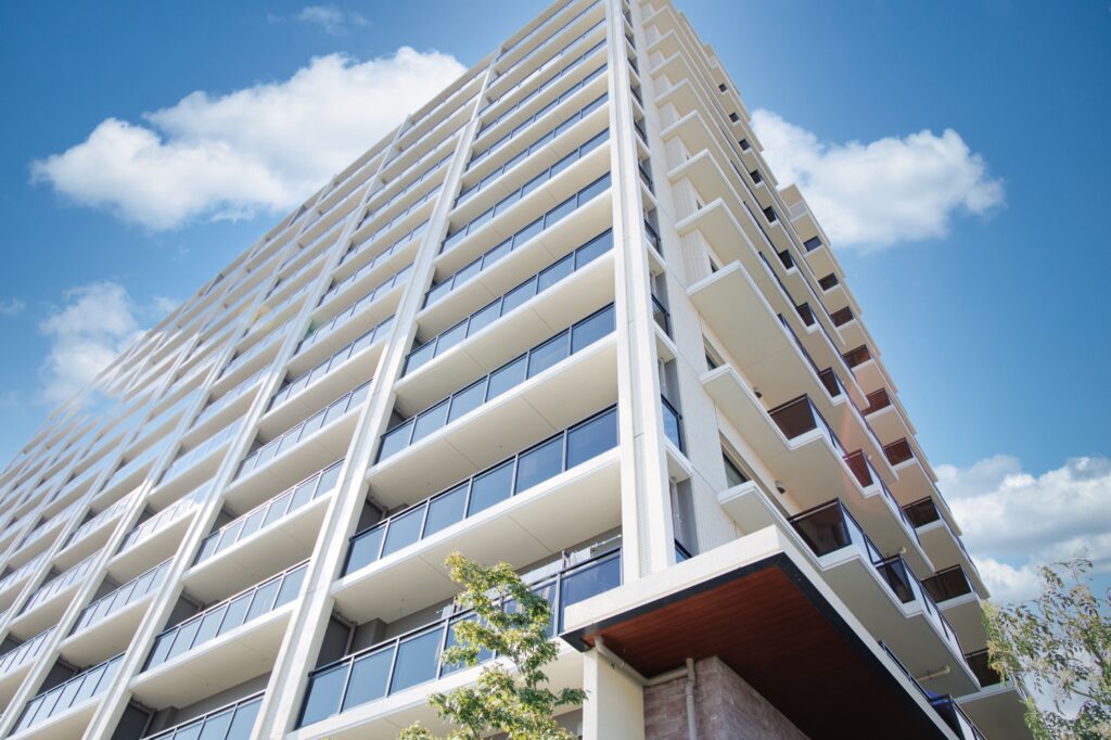 山梨県で防水工事 マンションの外壁塗装を考える方へ 株式会社TICHOMEの想い